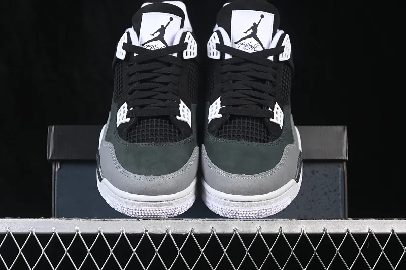 All categories Air Jordan Jordan series basketball shoes Air Jordan 4 LJR version Air Jordan 4 "Fear" AJ4 Joe 4 fear suit replica basketball shoes FQ8138-002